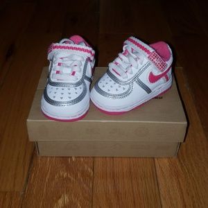 NIB Nike Baby Girl Vandal Low Size 2c